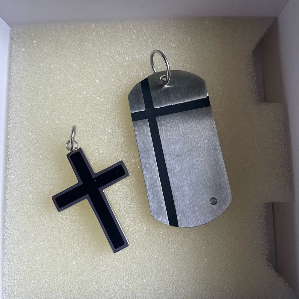New without tags- black onyx cross with engraveable dog tag